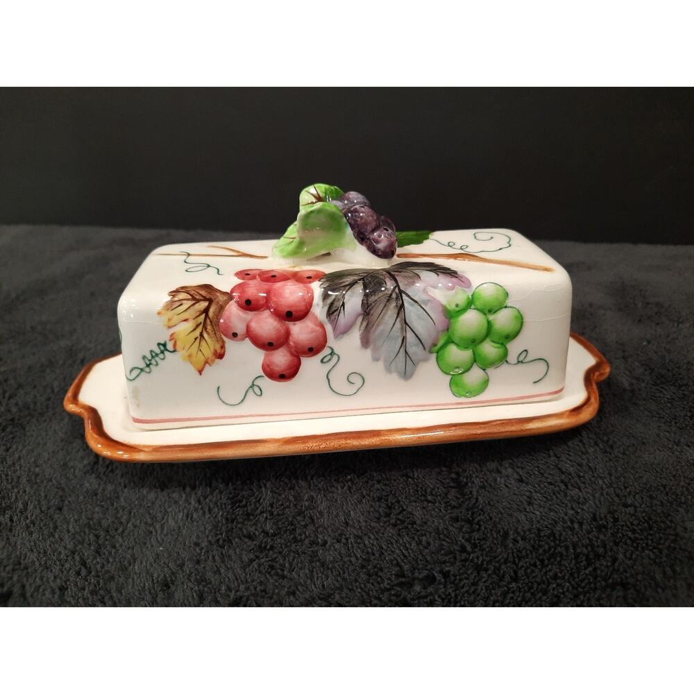 Vintage Butter Dish Lefton LEF17 Grapes Leaves Raised 3D MCM Rare #311